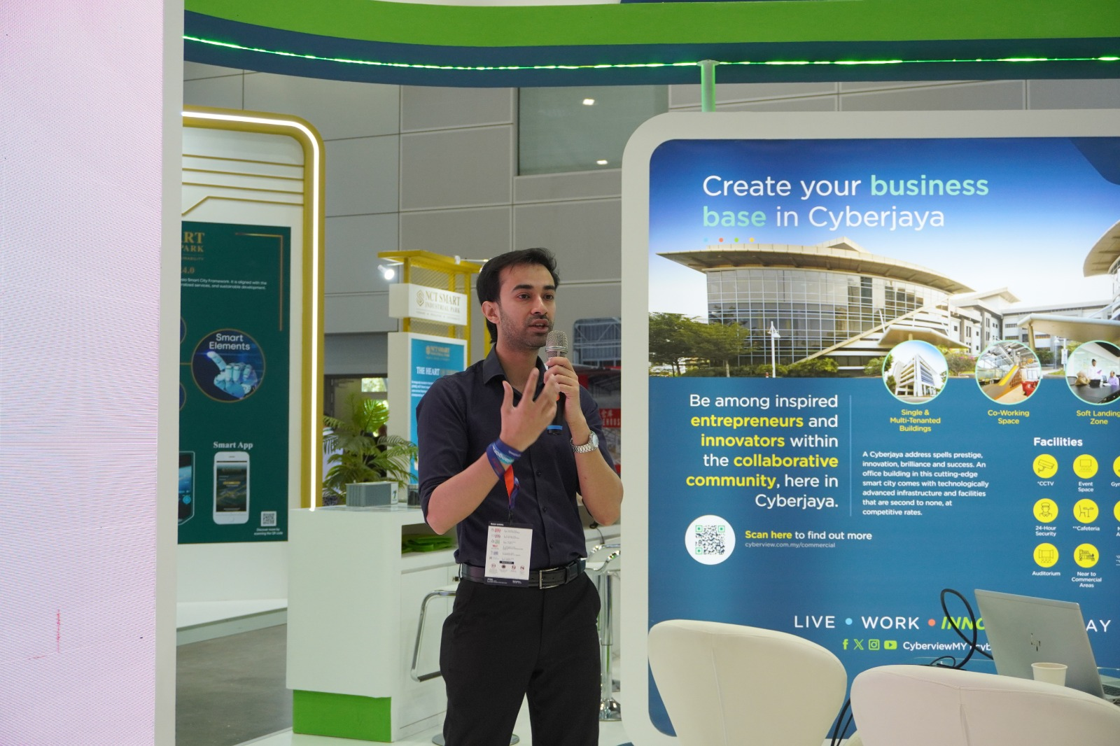 WatchHow team at an industry event